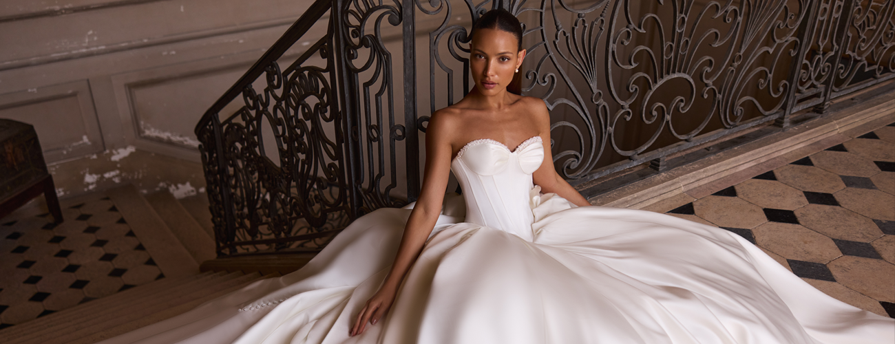 Val Stefani Glamorous & Lavish Wedding Dresses Val Stefani Glamorous & Lavish Wedding Dresses