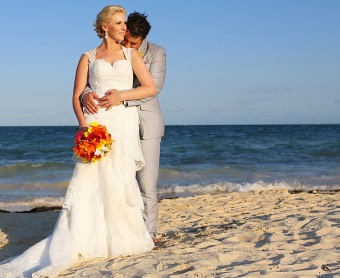 'Beach Wedding: Val Stefani Bride, Holly' Image #7