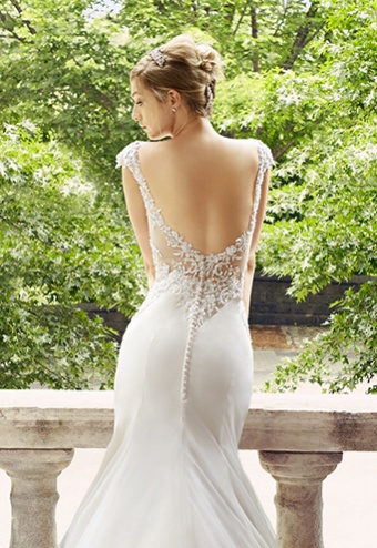 Guide for picking the best undergarments for every bridal gown