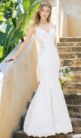 Find Your Ideal Wedding Dress Based on Your Zodiac Sign