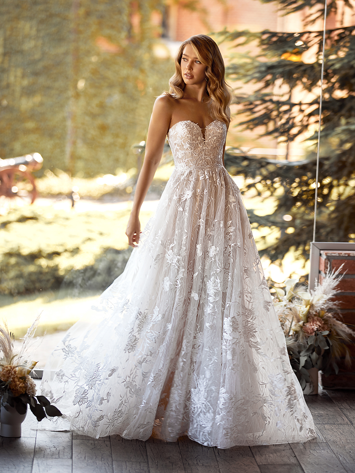 Spring Wedding Dress Trends | Val Stefani