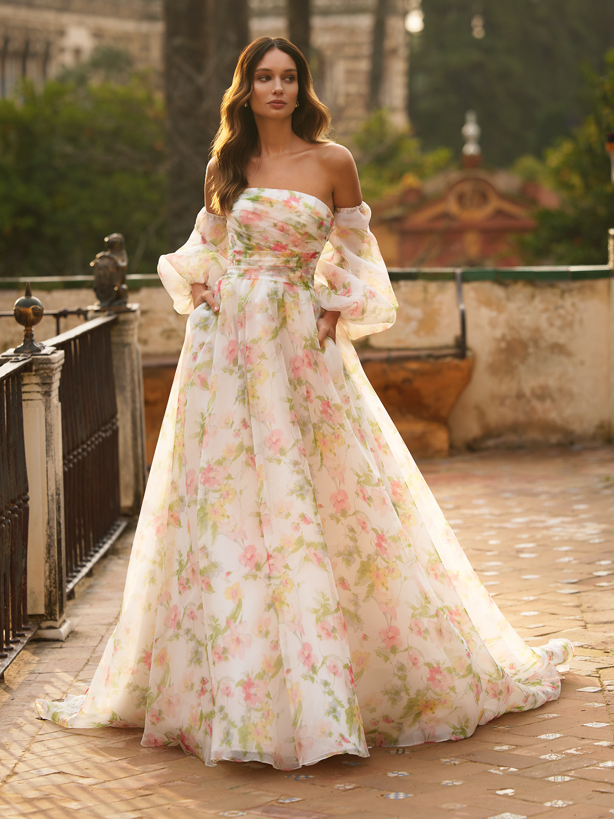 10 Non-Traditional Wedding Dresses - Unique Styles & Colors