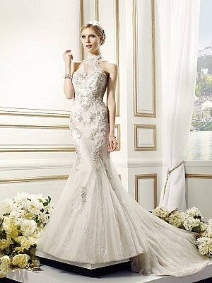 Val Stefani ANJA style D8089 vintage high halter neck Chantilly lace wedding dress with godet skirt Val Stefani ANJA style D8089 vintage high halter neck Chantilly lace wedding dress with godet skirt
