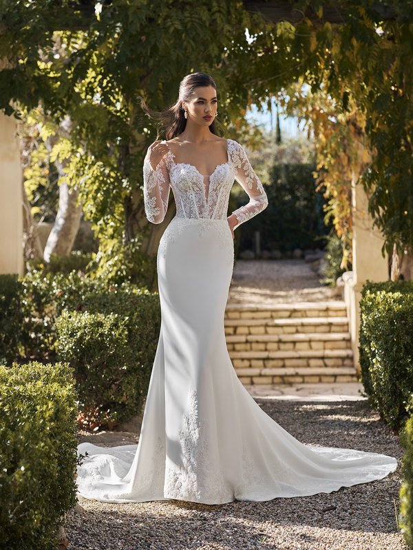 AM1206 Off Shoulder Luxury Swarovski crystal Beading satin ballgown Wedding  Dress